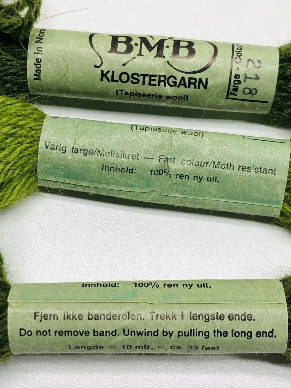 54 g Vintage Fancy Rug Yarns